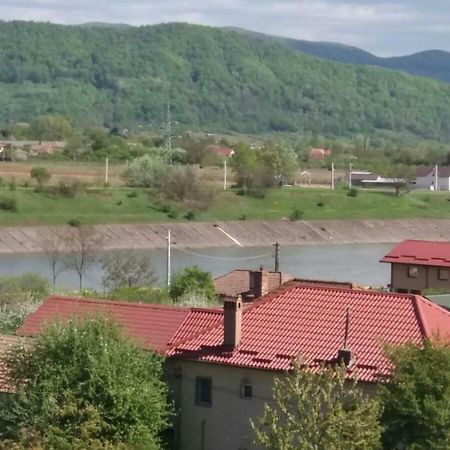 Apartament Cu 2 Camere Călimăneşti Zewnętrze zdjęcie